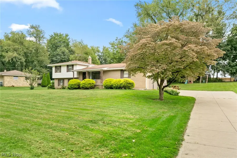 2591 Woodview Road, Uniontown, OH 44685 - #3