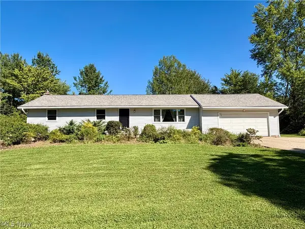 13047 Manor Drive, Chardon, OH 44024