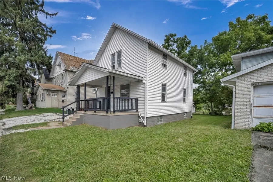 1334 S Seneca Avenue, Alliance, OH 44601 - #3