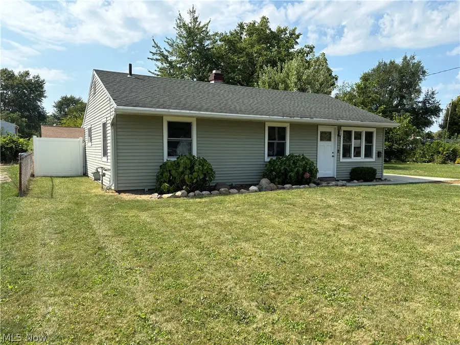 912 East Drive, Sheffield Lake, OH 44054 - #2