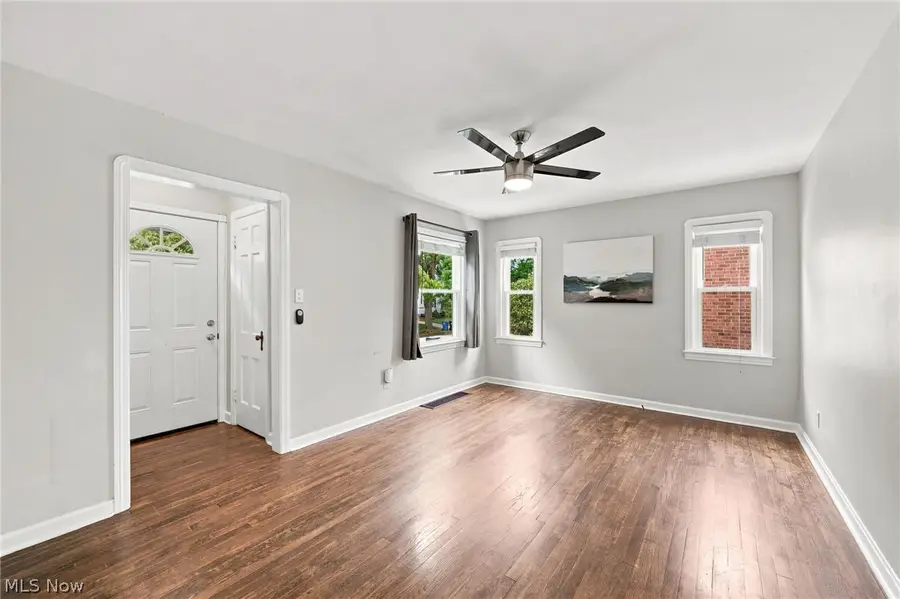 14522 Birchwood Avenue, Cleveland, OH 44111 - #2