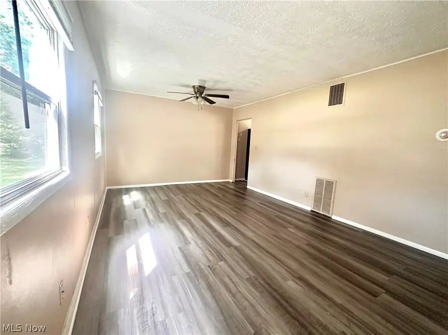 3877 Tacoma Avenue, Lorain, OH 44055 - #3