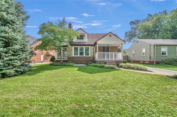 4051 Riveredge Road, Cleveland, OH 44111