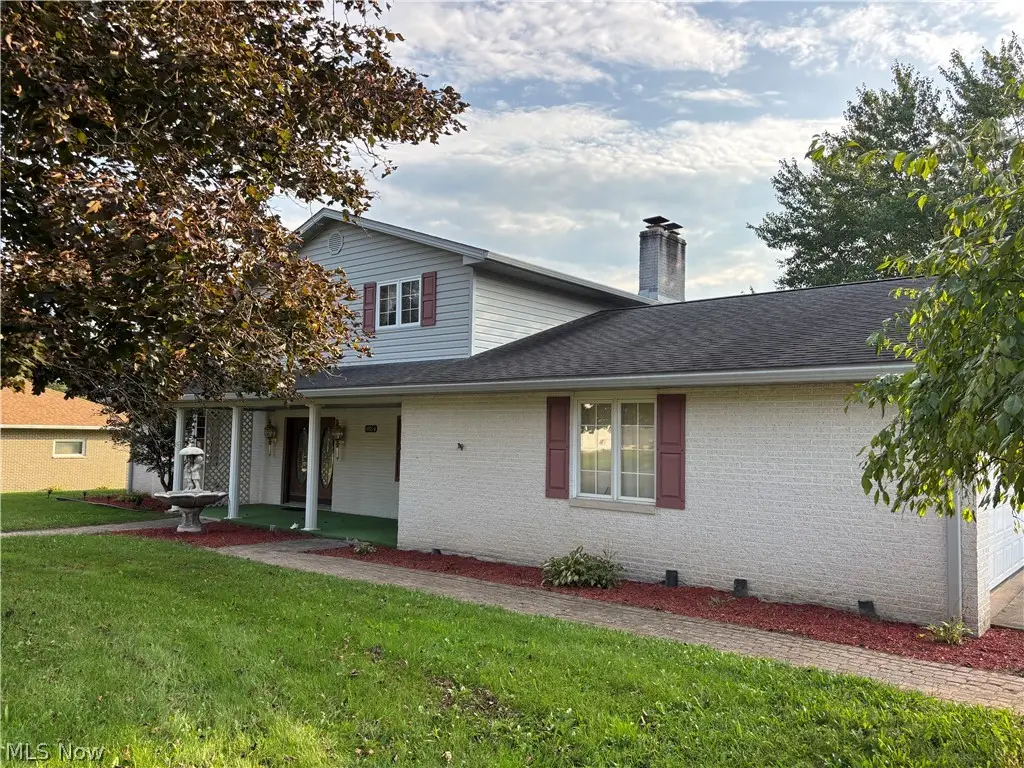 8854 1st Ne Street, Mineral City, OH 44656 - #1