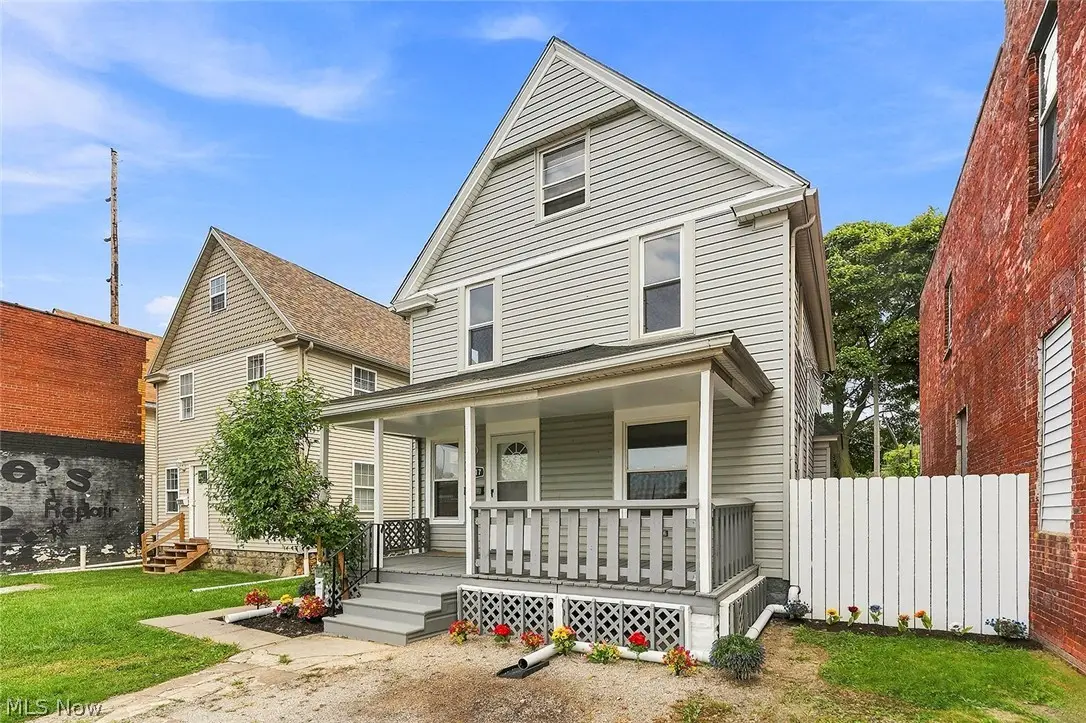 2217 Broadway, Lorain, OH 44052 - #1