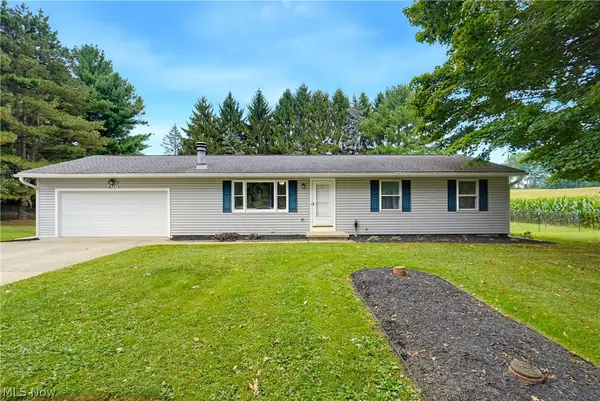 4311 Cottage Grove Road, Uniontown, OH 44685
