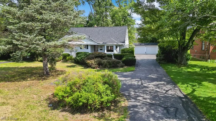 4697 Canterbury Road, North Olmsted, OH 44070 - #2