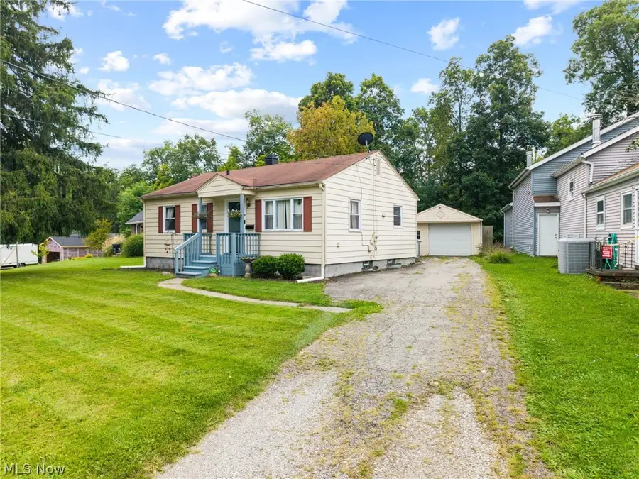 454 W Park Boulevard, Medina, OH 44256 - #2