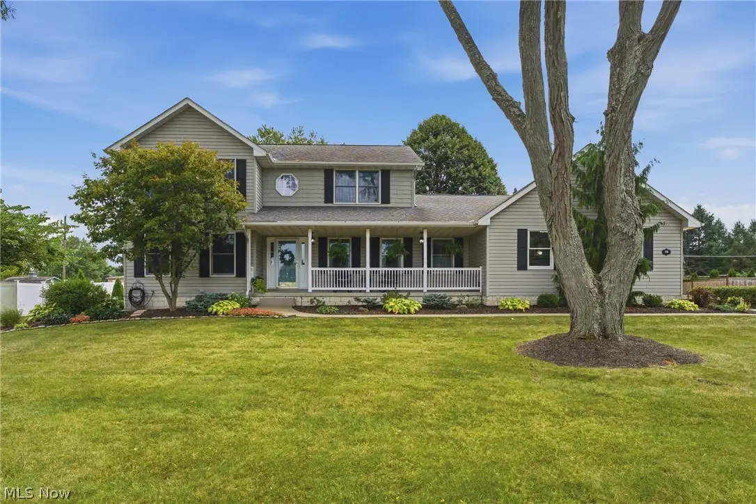 1146 Brushmore Nw Avenue, North Canton, OH 44720 - #1