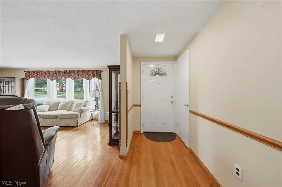 41 8th Street, Barberton, OH 44203 - #2