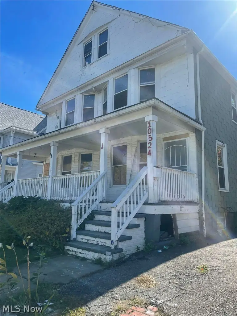 10524 Helena Avenue, Cleveland, OH 44108 - #2