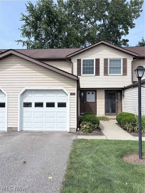 1885 Ridge Meadow Court, Twinsburg, OH 44087