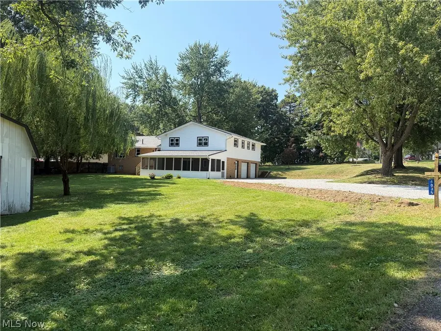 6035 Richville Sw Drive, Navarre, OH 44662 - #3