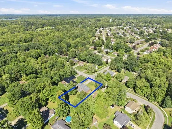 8 Sioux Trail, Girard, OH 44420 - #2