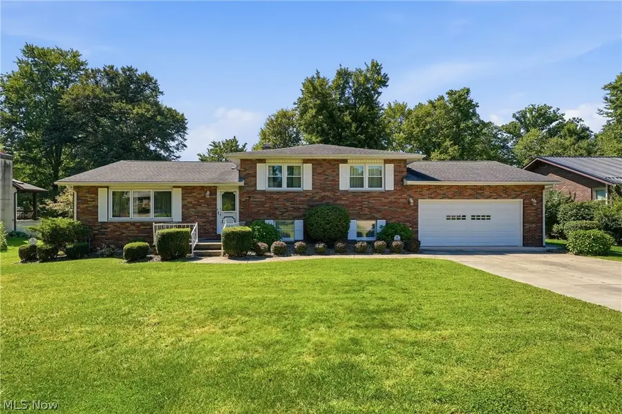 8 Sioux Trail, Girard, OH 44420 - #3