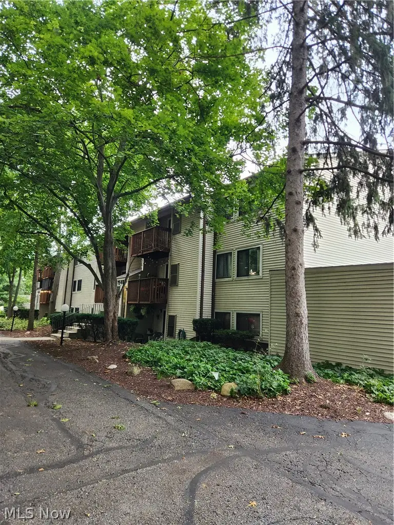 1548 Cedarwood Drive #353, Westlake, OH 44145 - #3