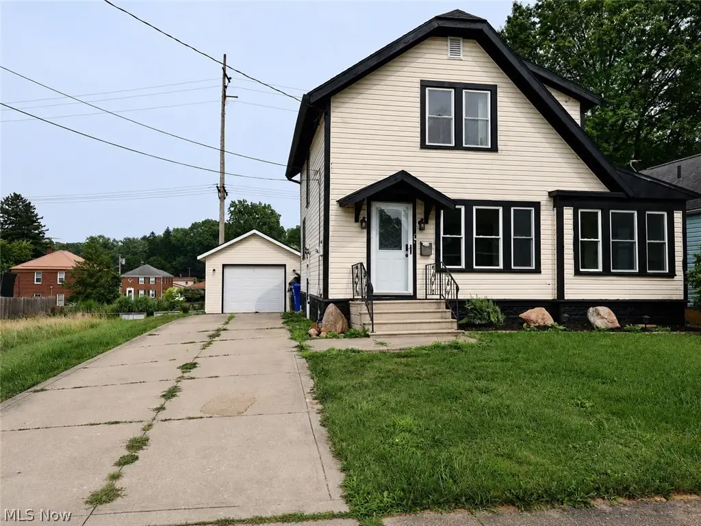 1839 14th Street, Cuyahoga Falls, OH 44223 - #1