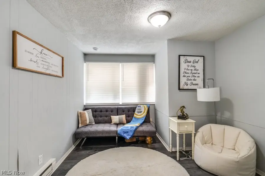 382 E 152nd Street, Cleveland, OH 44110 - #3