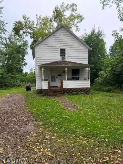 520 Parks Drive, Norton, OH 44203
