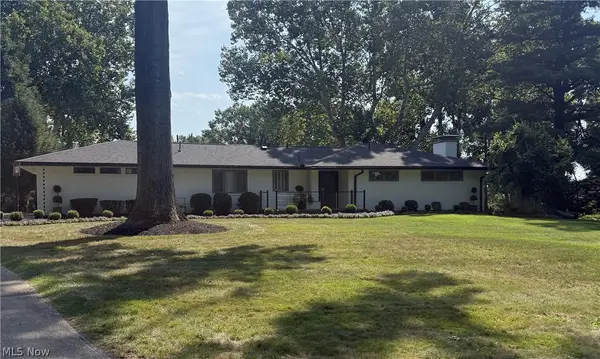 46 Meadowcrest Drive, Parkersburg, WV 26104