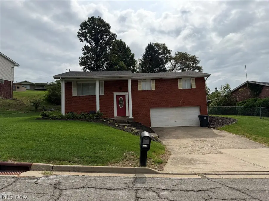 3218 Saint Charles Drive, Steubenville, OH 43952 - #2