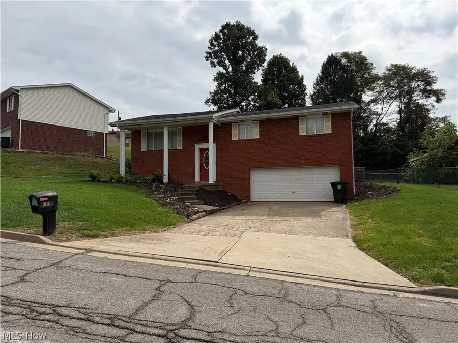 3218 Saint Charles Drive, Steubenville, OH 43952 - #3