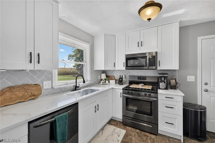 1160 Morrow Road, Kent, OH 44240 - #2