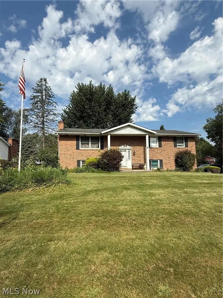 975 Norwich Nw Avenue, Massillon, OH 44646 - #2