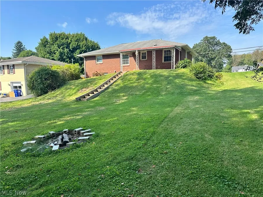 3244 St Clair Avenue, East Liverpool, OH 43920 - #3