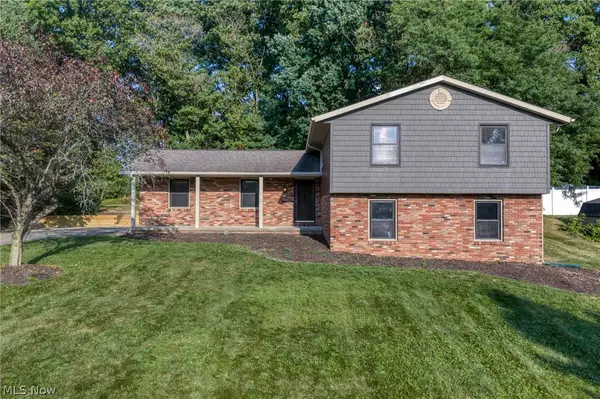 11210 Billingham Nw Avenue, Uniontown, OH 44685