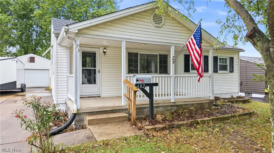 682 Burdie Drive, Hubbard, OH 44425 - #2