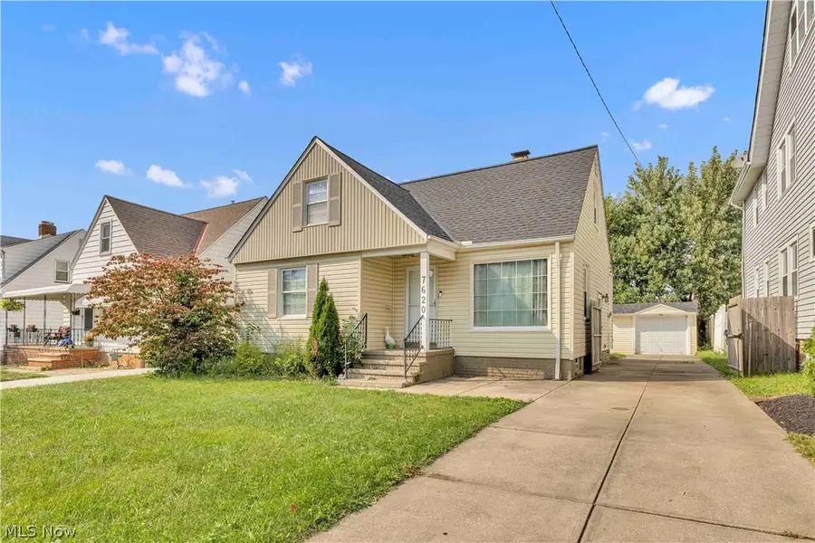 7620 Ivandale Drive, Parma, OH 44129 - #2