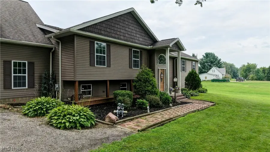 9263 Manchester Sw Avenue, Beach City, OH 44608 - #3