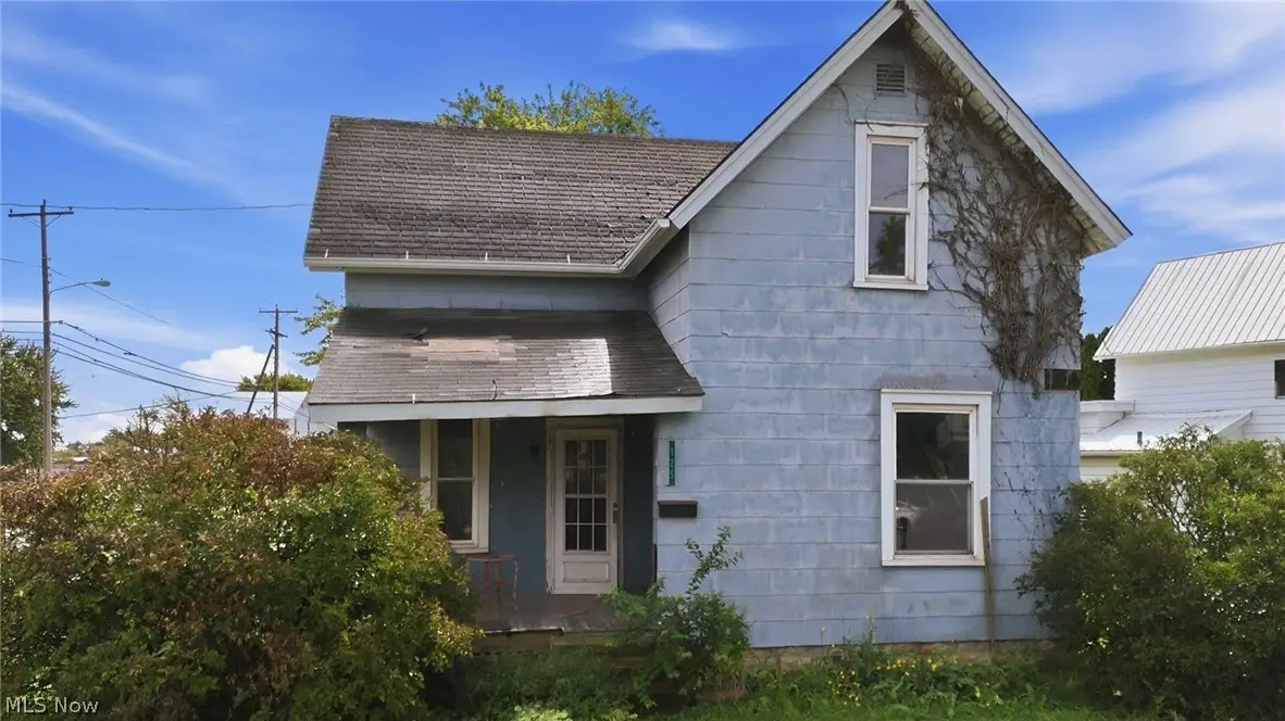 525 Sandusky Street, Fostoria, OH 44830 - #1