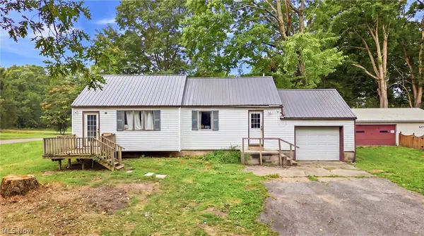 3470 Roseview Se Drive, Hubbard, OH 44425