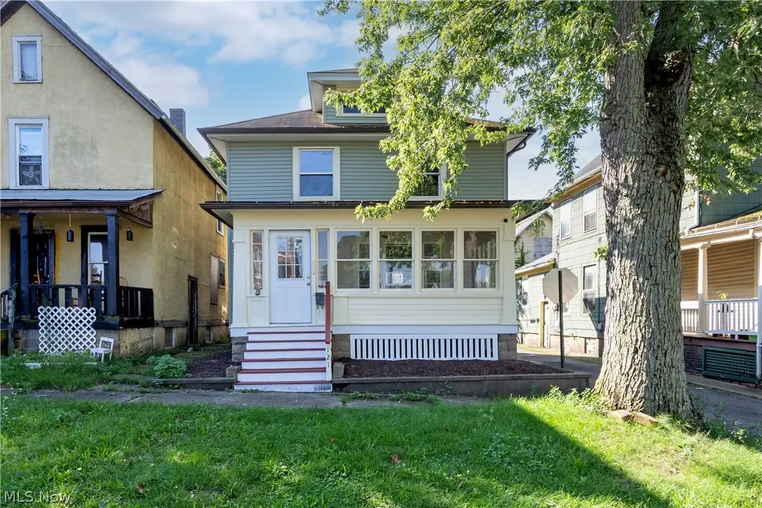 121 Chestnut Ne Avenue, Massillon, OH 44646 - #1