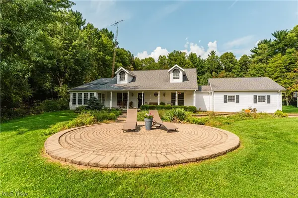 5556 Blacksnake Hill Ne Road, Dover, OH 44622