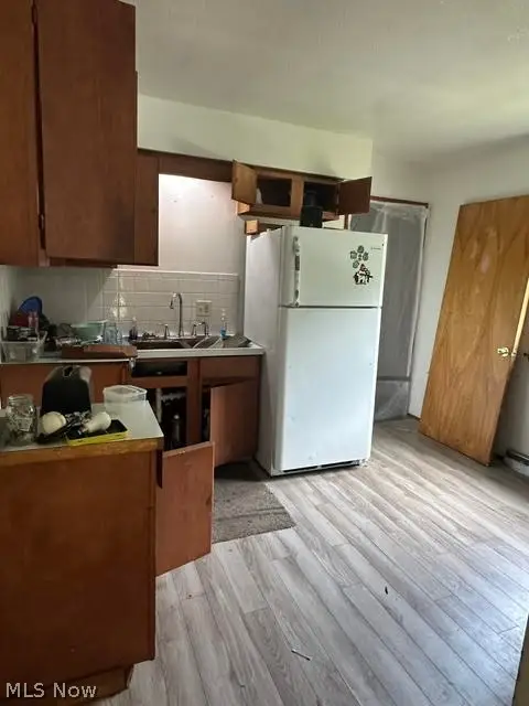 132-134 N Avon Avenue, Wadsworth, OH 44281 - #3