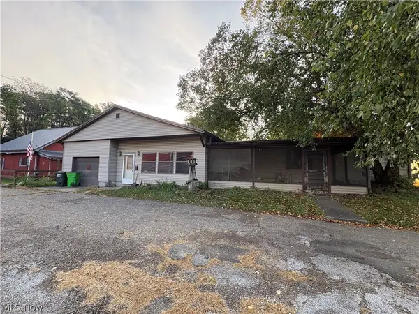 101 Mcconnell Street, Uhrichsville, OH 44683