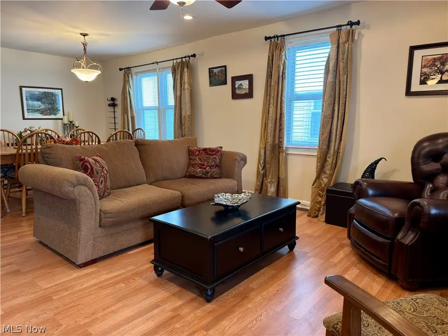610 19th Street, Vienna, WV 26105 - #2