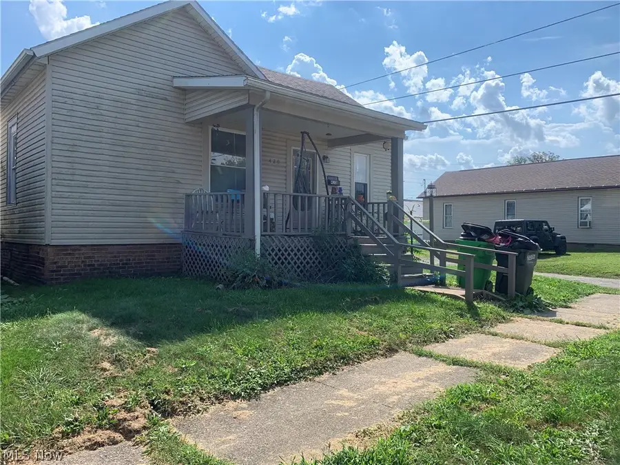 420 5th E Street, Uhrichsville, OH 44683 - #2