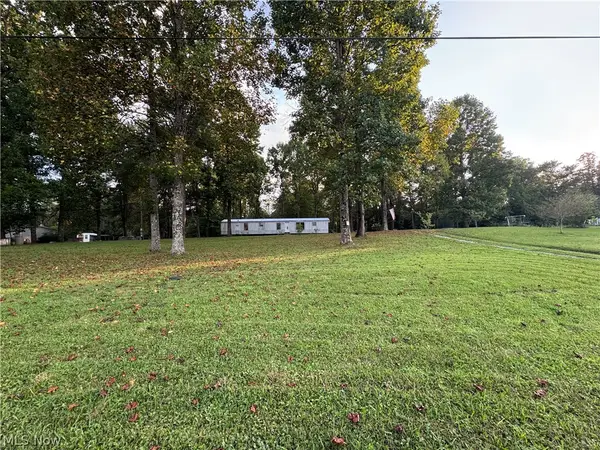 28175 Huckleberry Road, Coolville, OH 45723