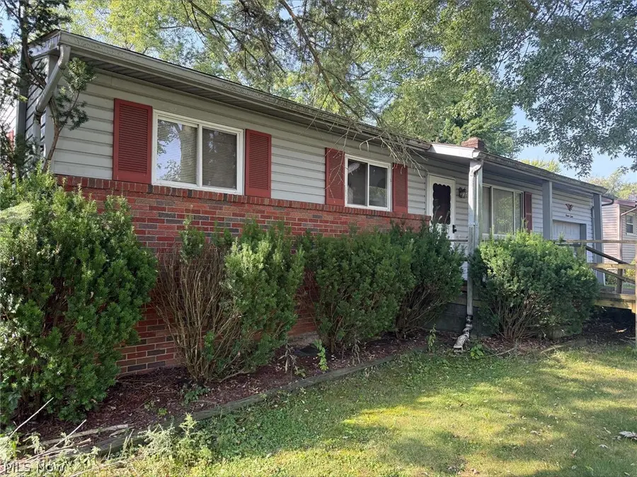 1312 Deforest Se Road, Warren, OH 44484 - #3