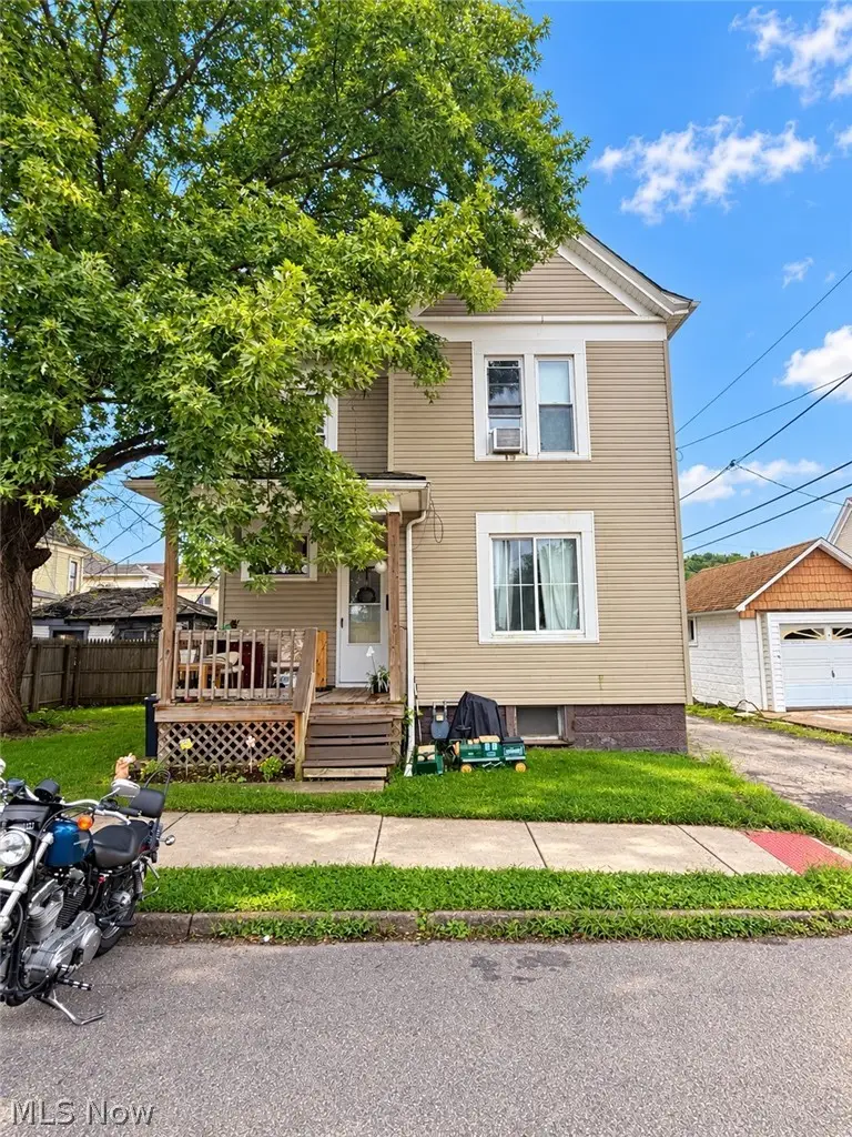 607 Adams Street, Martins Ferry, OH 43935 - #1