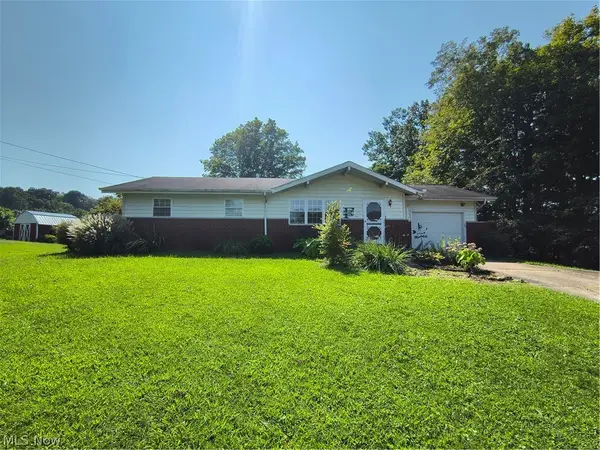 1380 Mount Tom Road, Marietta, OH 45750