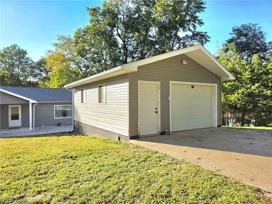 2372 Oak Grove Extension Road, Saint Marys, WV 26170 - #3