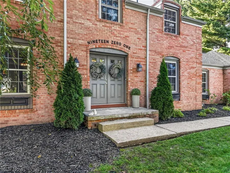 1901 Devonshire Nw Drive, Canton, OH 44708 - #2