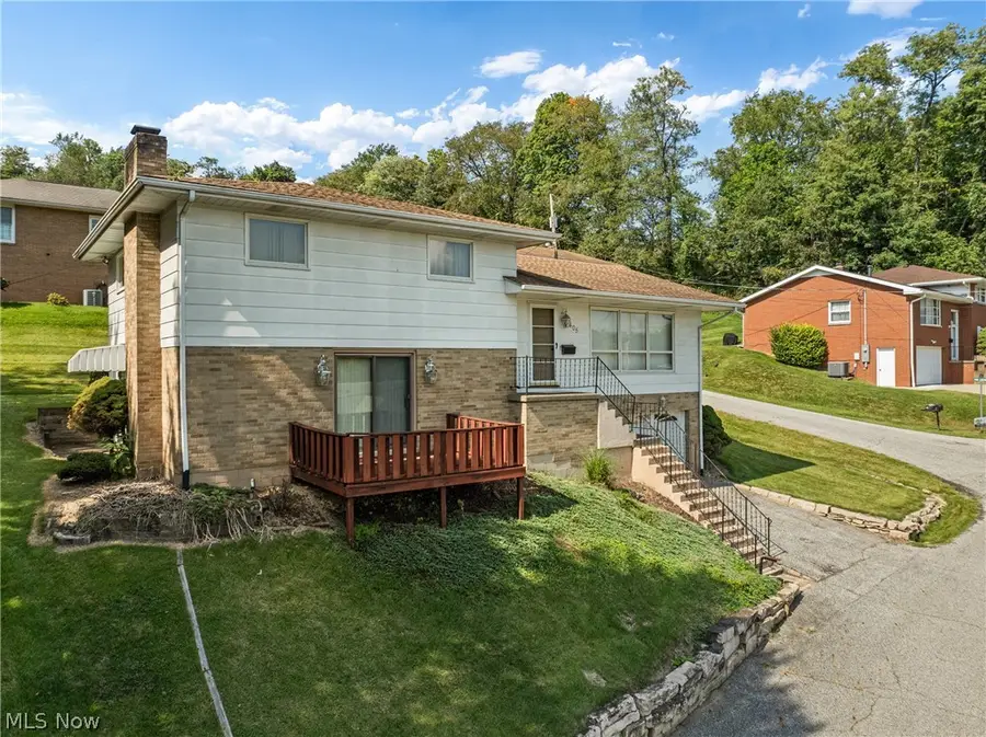 405 N 10th Street, Martins Ferry, OH 43935 - #3
