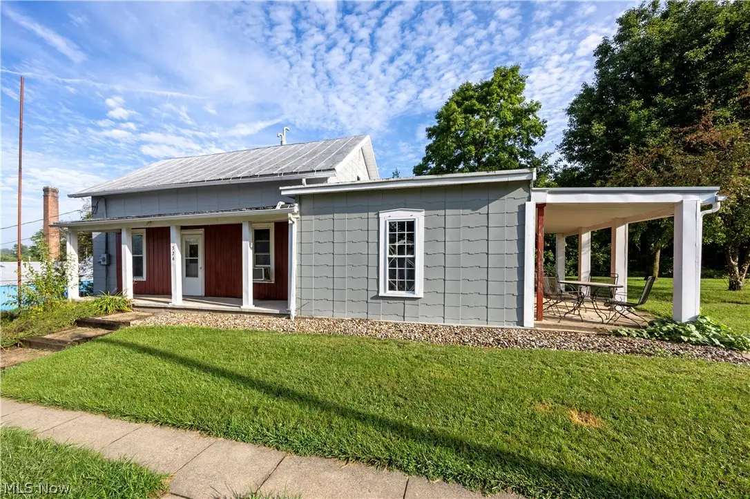 324 N Market Street, Loudonville, OH 44842 - #1