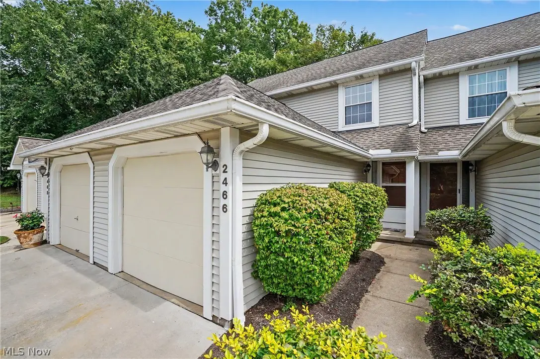 2466 Wrens S Drive, Stow, OH 44224 - #1